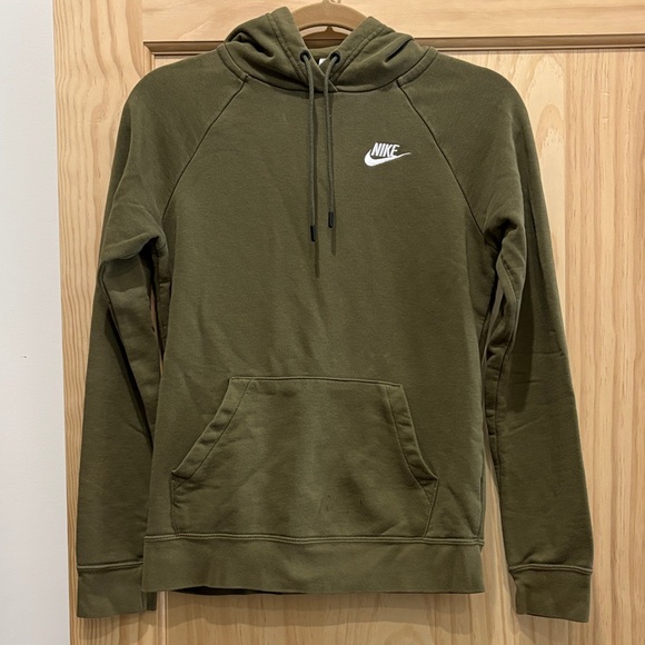 Nike Tops - Nike hoodie